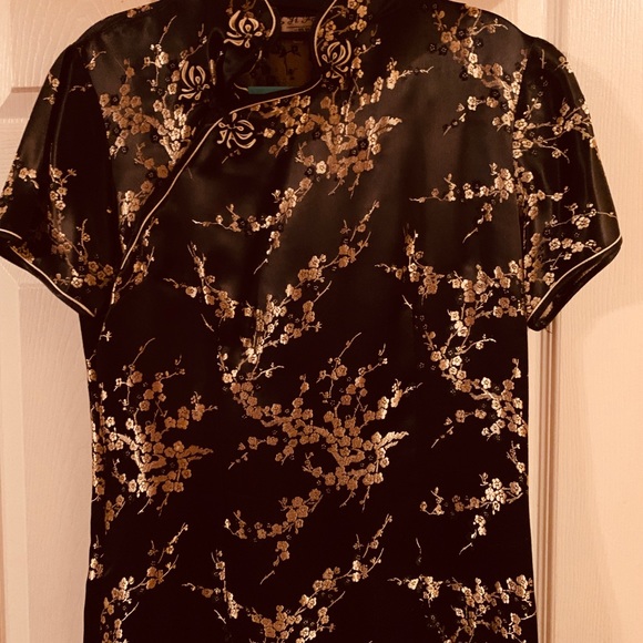 Dress - Picture 7 of 8